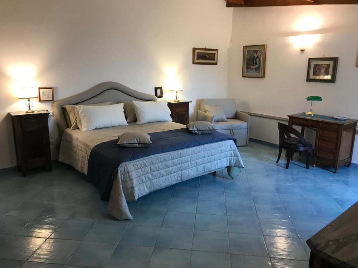 Resort Ferrara Villa Multa Quies Massa Lubrense Exterior photo